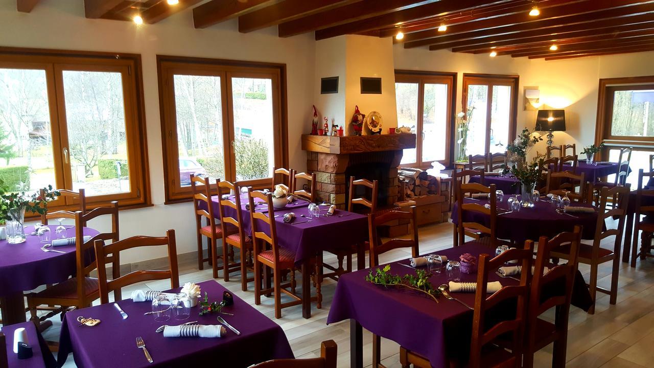 Logis Auberge De La Poirie Tendon Luaran gambar